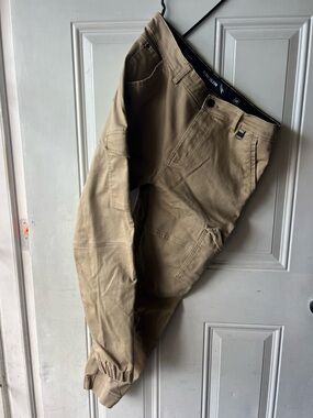 Utility Cropped Ankle Jeans in Tan